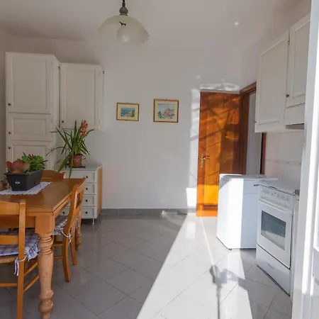 Le Grazie 2 Bedroom Sea View *