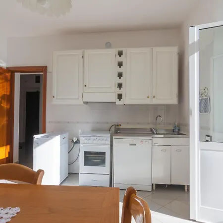 Le Grazie 2 Bedroom Sea View