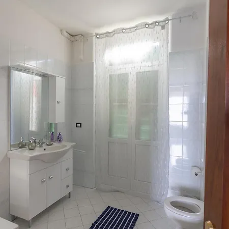 Le Grazie 2 Bedroom Sea View *