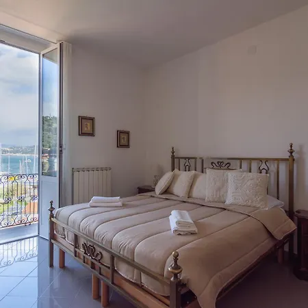 Le Grazie 2 Bedroom Sea View * Ле-Грацие